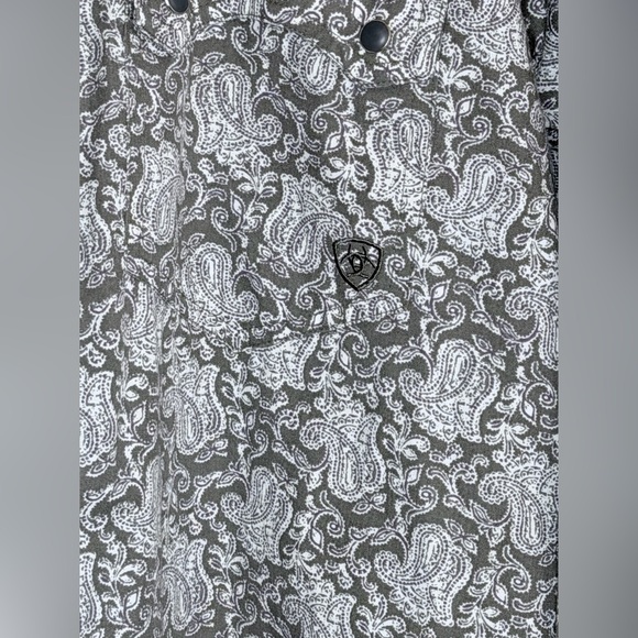 Ariat Western Gray Paisley Long Sleeve Snap Shirt men Large - Picture 2 of 4